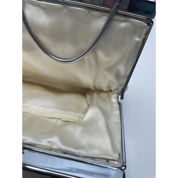 Vintage Ivory white All Beaded Top Handle Bag With Mother Of Pearl Detailing - Picture 14 of 16